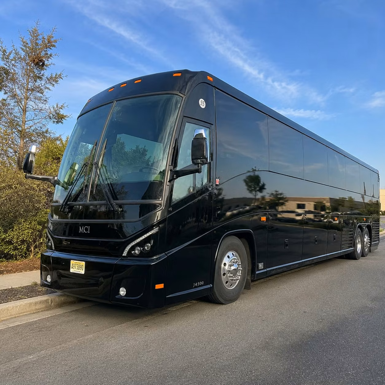 charter buses for renton area federal agency shuttles and employee commuter programs