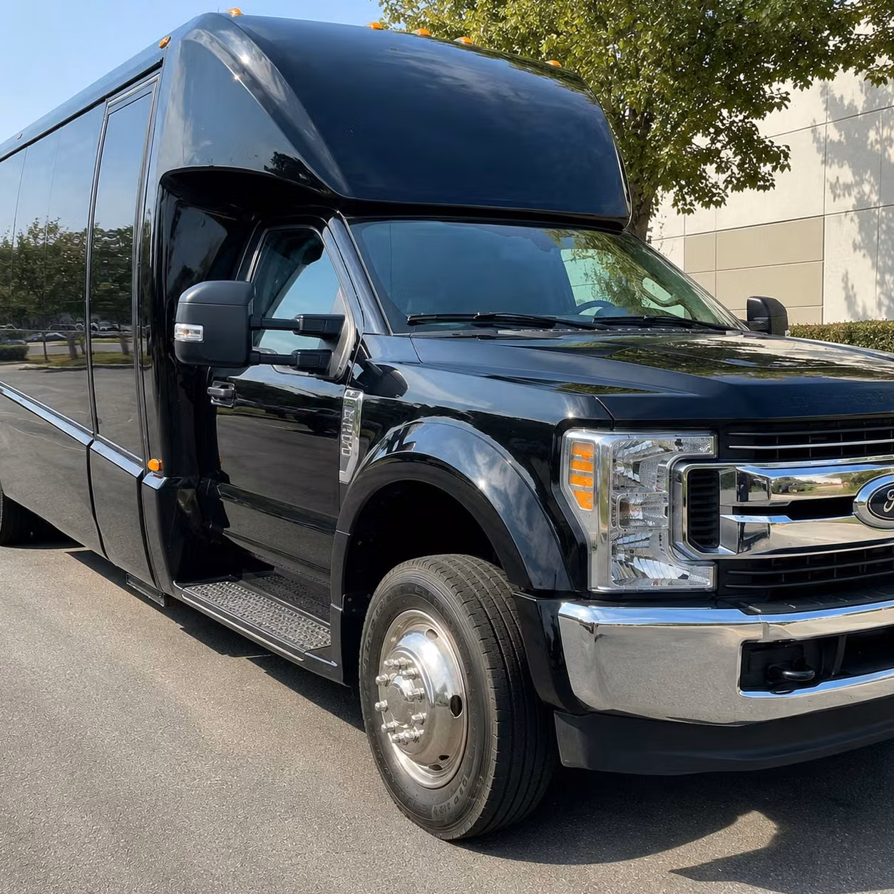 school field trip bus rentals in renton